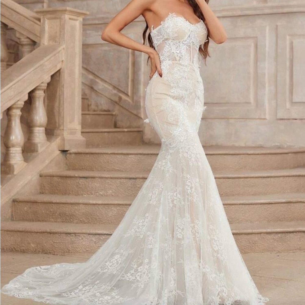 Elegant Lace Wedding Dress - Beige